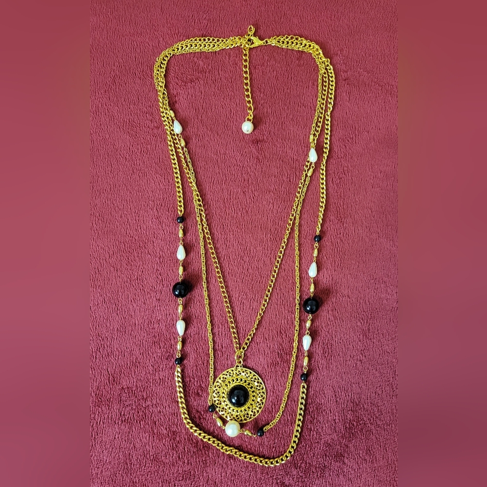 Vintage fashion necklace